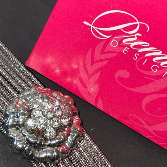 🌹🌹Premier Designs Rhinestones Silver Tone Multi Strand Snakeskin Bracelet - Picture 1 of 9